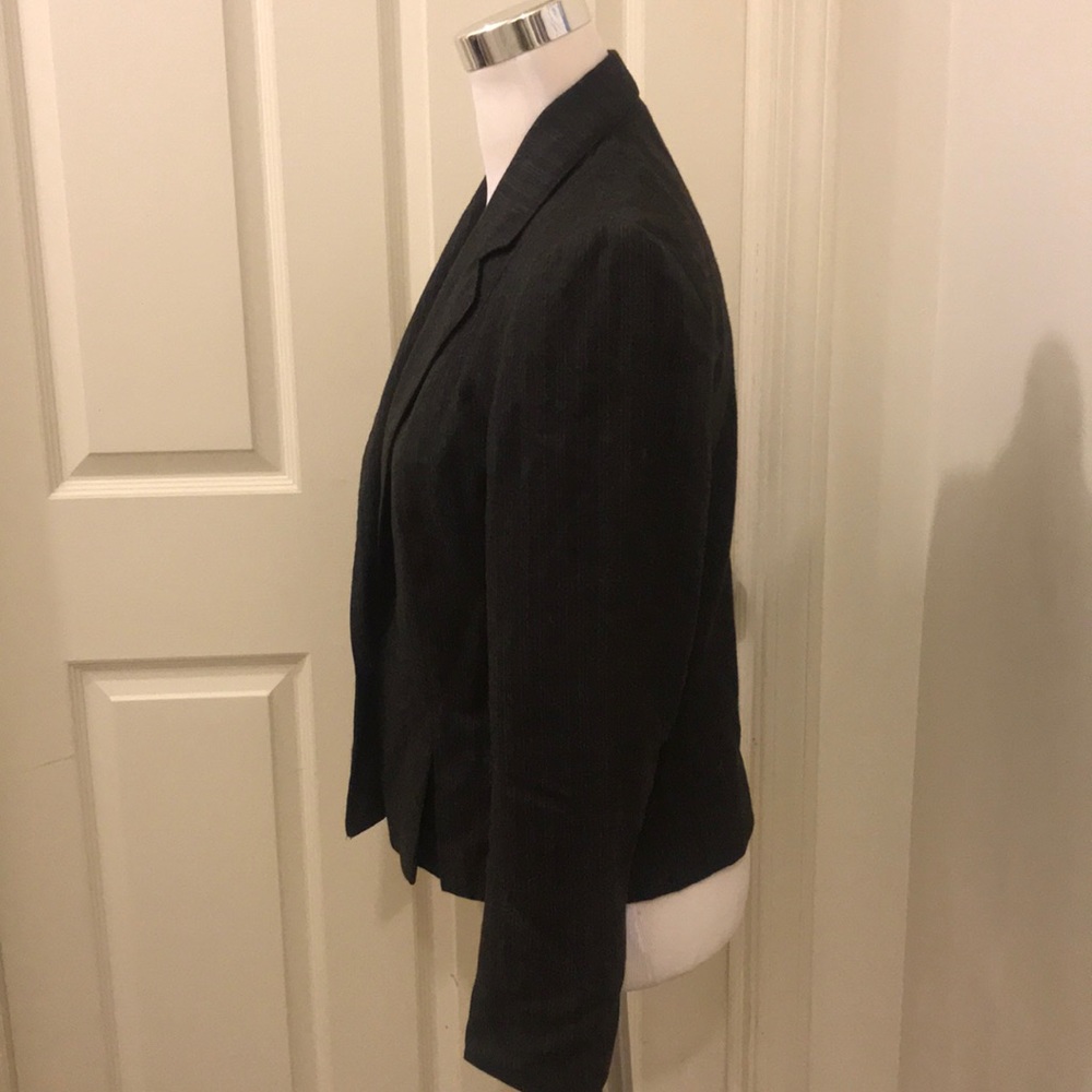 Jacket - Picture 4 of 8